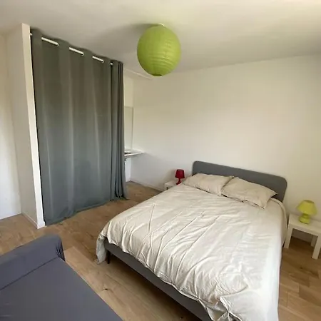 Avec Piscine Proche D'uzes * Belvézet