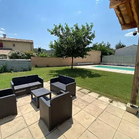 Villa Avec Piscine Proche D'uzes